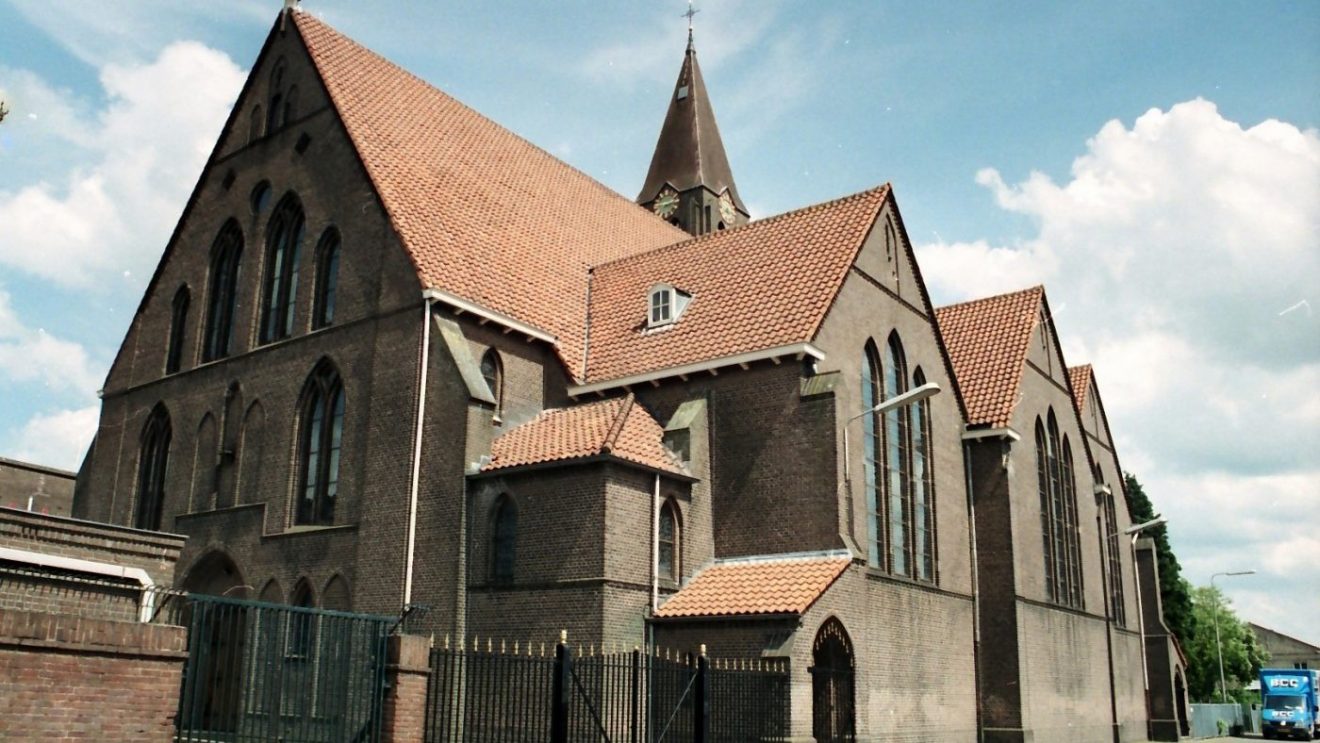 St. Gertrudiskerk aan de Amaliadwarsstraat te koop