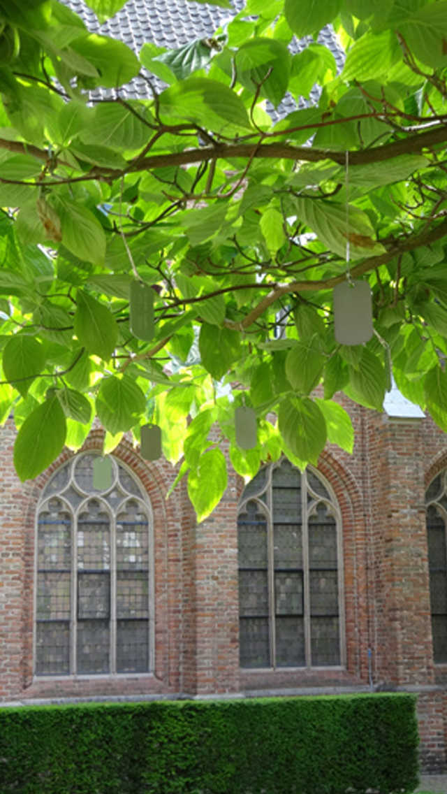 In de tuin van het Catharijneconvent herdenkt Utrecht de dak- en thuislozen