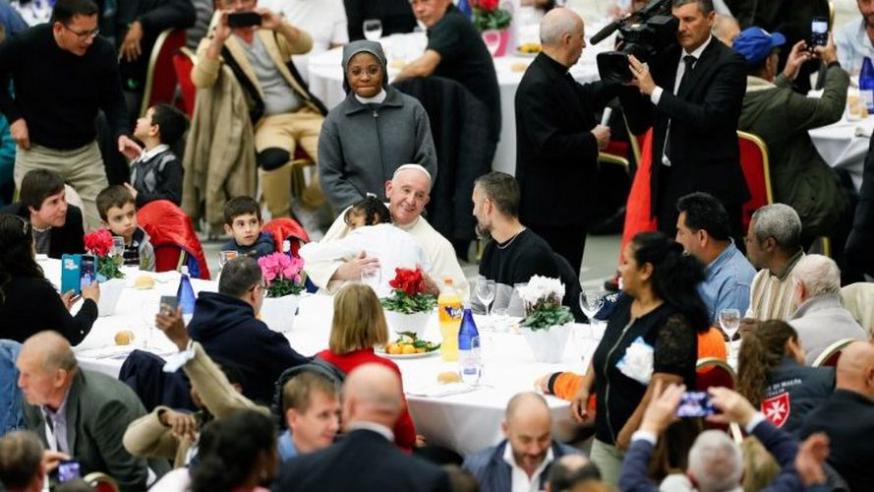 Paus: Sluit sociale vriendschap met meest gemarginaliseerden