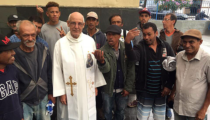 Braziliaanse ‘padre Julio’ opnieuw met dood bedreigd wegens strijd voor armen