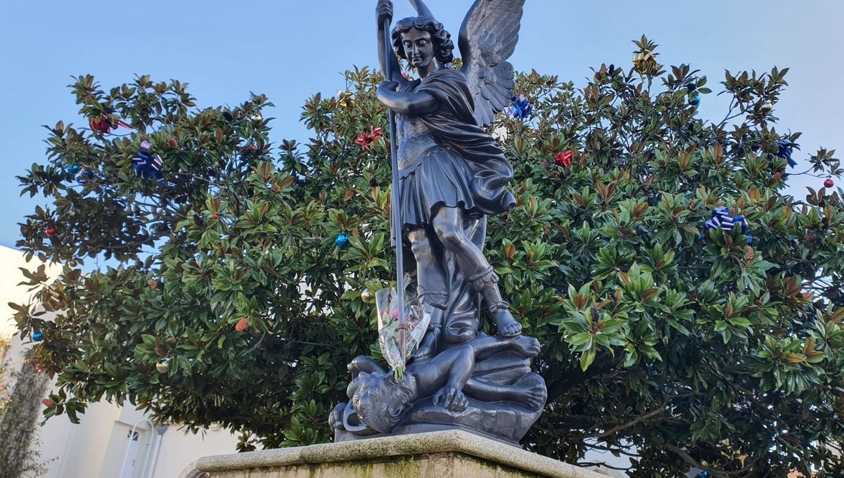 Beeld engel in Sables d'Olonne behouden